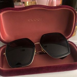 Pristine condition Gucci sunglasses